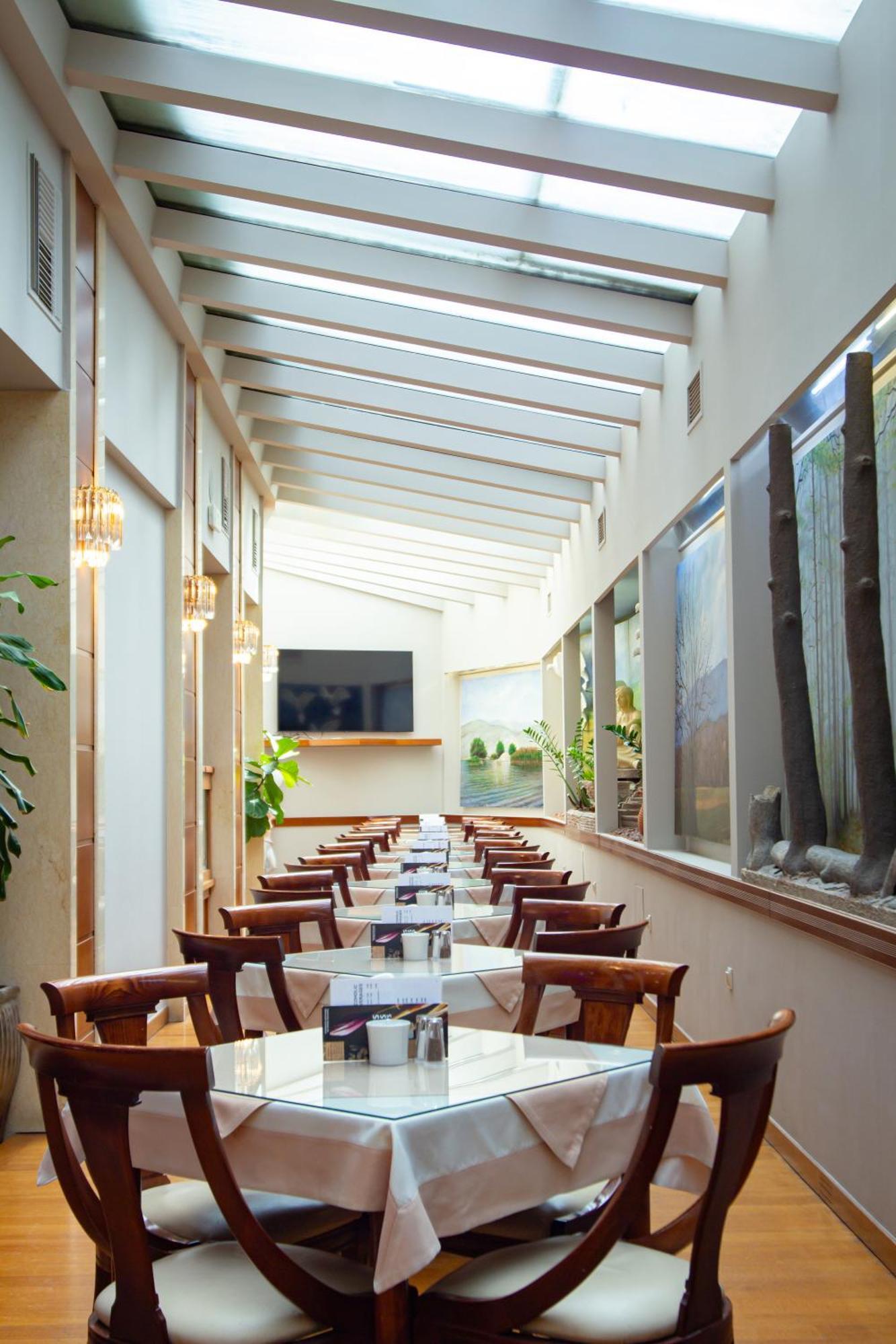 Elena Hotel コザニ エクステリア 写真
